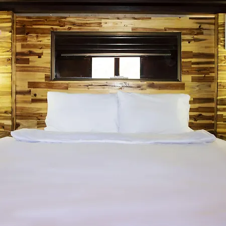 Mad Monkey Luang Prabang (Adults Only)-3